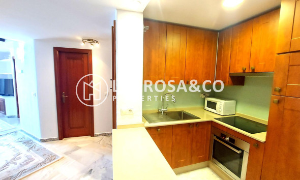 Resale - Apartment - Torrevieja - Aldea del mar