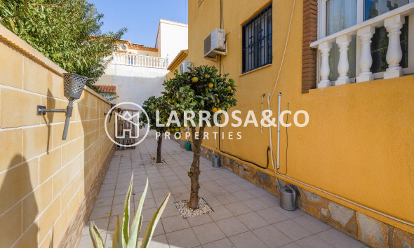 A Vendre - Semi-detached house - Torrevieja - Torreta florida