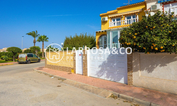 A Vendre - Semi-detached house - Torrevieja - Torreta florida