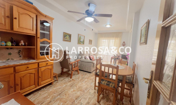 Resale - Apartment - Torrevieja - Playa del cura