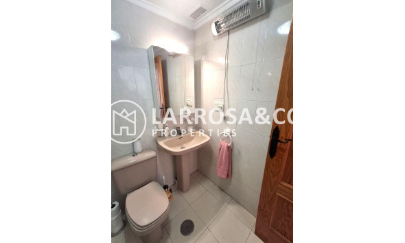 Resale - Bungalow - Torrevieja - Doña ines