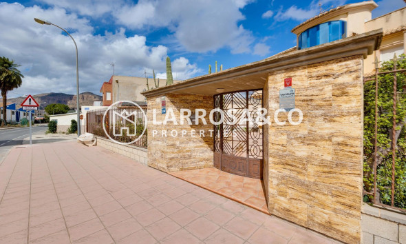 Resale - Detached House/Villa - Orihuela - Desamparados-Hurchillo-Torremendo