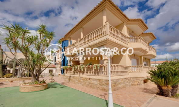 Resale - Detached House/Villa - Orihuela - Desamparados-Hurchillo-Torremendo