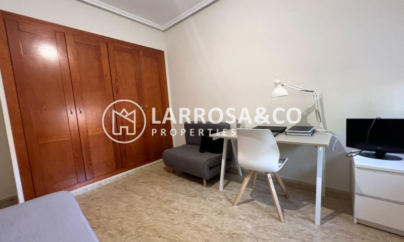 Resale - Detached House/Villa - Dolores - CMNO. ESCORREDOR