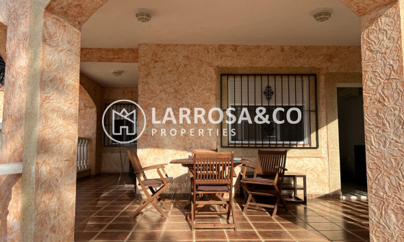 Resale - Detached House/Villa - Dolores - CMNO. ESCORREDOR