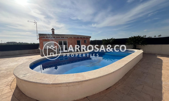 Resale - Detached House/Villa - Dolores - CMNO. ESCORREDOR