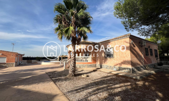 Resale - Detached House/Villa - Dolores - CMNO. ESCORREDOR