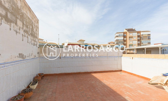 Resale - Apartment - Torrevieja - La Mata