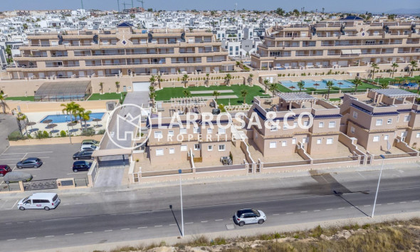 Resale - Semi-detached house - Torrevieja - Los Altos