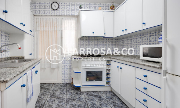 Resale - Apartment - Torrevieja - Playa del cura