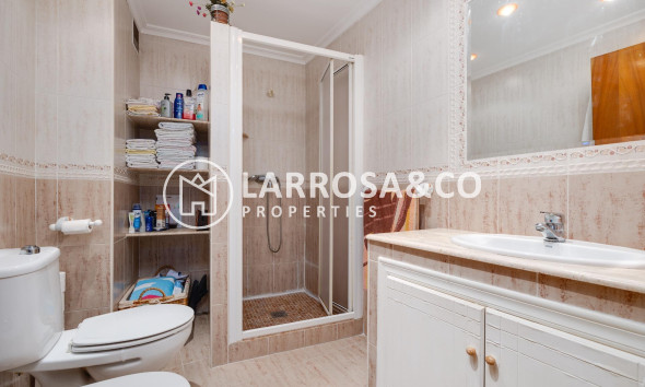 Resale - Apartment - Torrevieja - Playa del cura