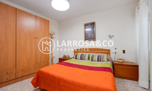 Resale - Apartment - Torrevieja - Playa del cura