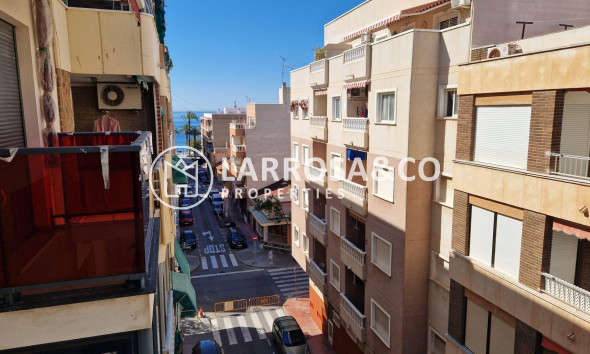 Resale - Apartment - Torrevieja - Playa del cura