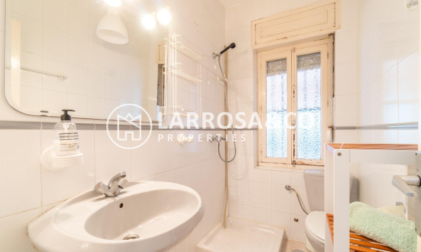 Resale - Semi-detached house - Torrevieja - Aguas Nuevas