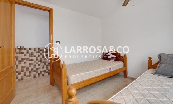 Herverkoop - Villa - Torrevieja - Los Balcones