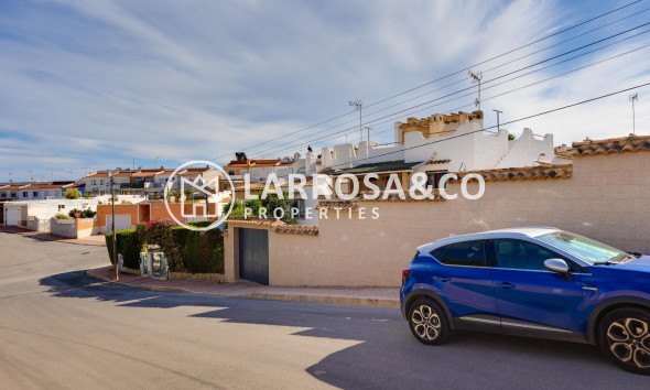 Resale - Detached House/Villa - Torrevieja - Los Balcones