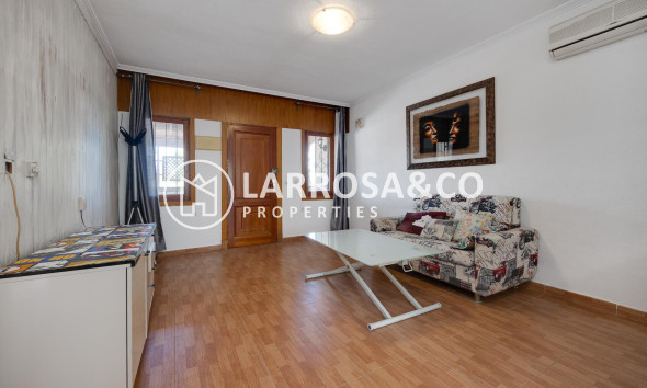 Resale - Detached House/Villa - Torrevieja - Los Balcones