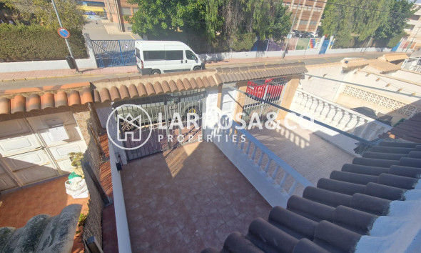 Herverkoop - Semi-detached house - Torrevieja - Estacion de autobuses