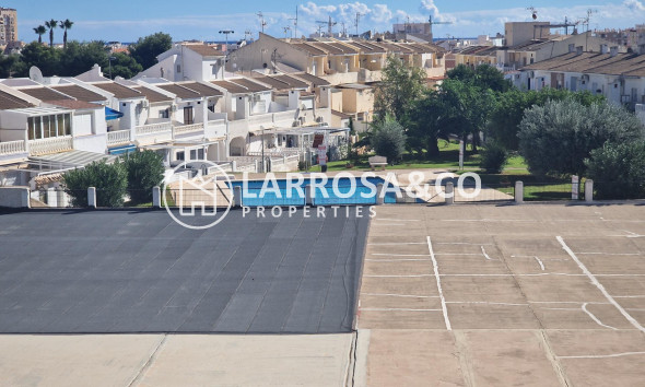 Resale - Semi-detached house - Torrevieja - Estacion de autobuses