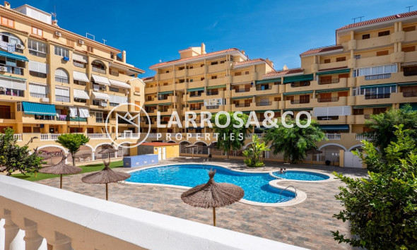 Resale - Apartment - Torrevieja - La Mata