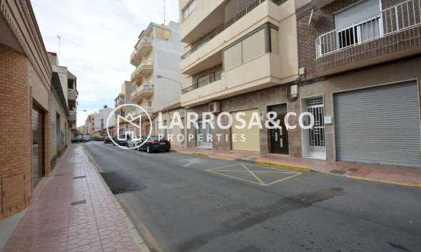 Resale - Apartment - Guardamar del Segura - Centro