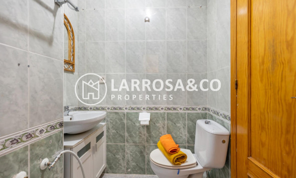 Resale - Apartment - Torrevieja - Centro