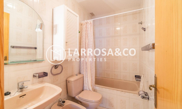 Resale - Semi-detached house - Torrevieja - Los Altos