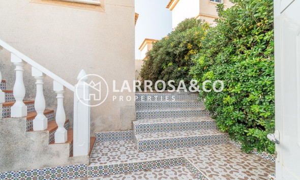 Resale - Semi-detached house - Torrevieja - Los Altos