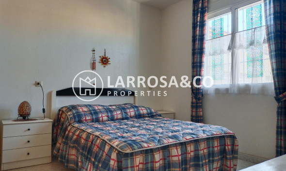 Resale - Bungalow - Torrevieja - La Siesta - El Salado - Torreta