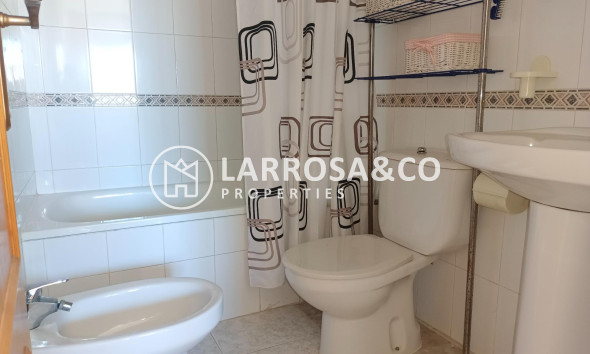 Resale - Bungalow - Torrevieja - La Siesta - El Salado - Torreta