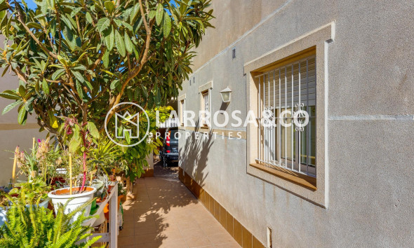 Resale - Semi-detached house - Torrevieja - Aguas nuevas 2