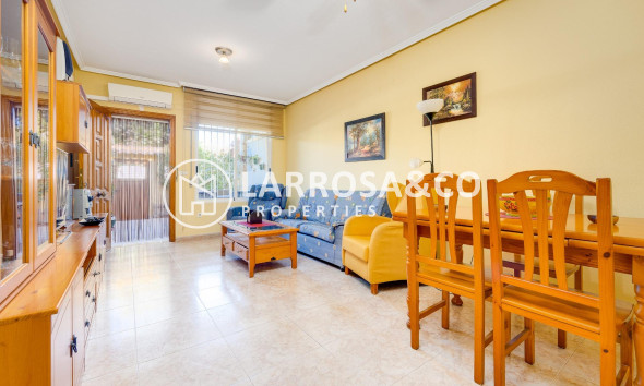 Resale - Semi-detached house - Torrevieja - Aguas nuevas 2