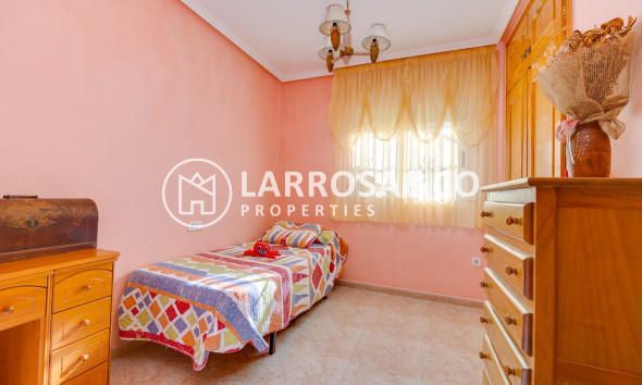 Resale - Semi-detached house - Torrevieja - Aguas nuevas 2