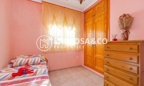 Resale - Semi-detached house - Torrevieja - Aguas nuevas 2