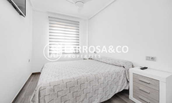 Resale - Bungalow - Torrevieja - Centro