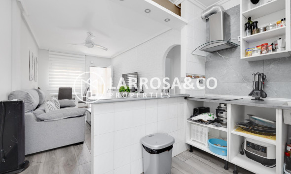 Resale - Bungalow - Torrevieja - Centro