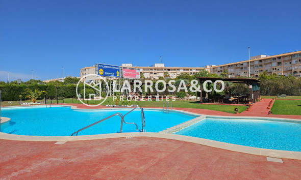 Resale - Bungalow - Torrevieja - Centro