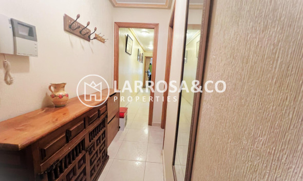 Resale - Apartment - Torrevieja - Playa del cura