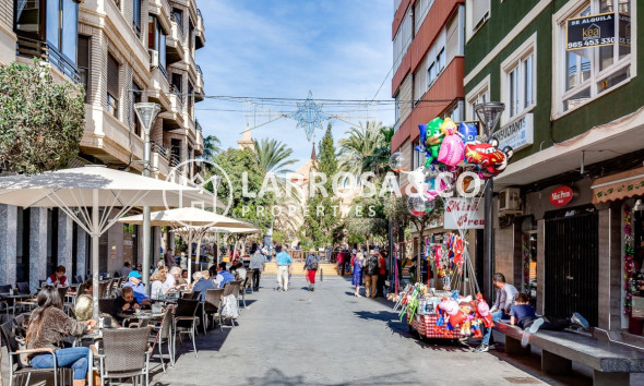 Reventa - Adosado - Torrevieja - Centro