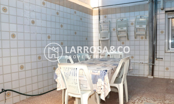 Resale - Ground floor apartment - Torrevieja - Playa del cura