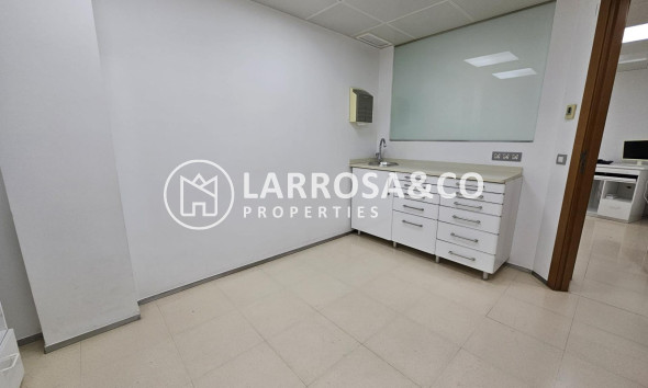 Resale - Apartment - Torrevieja - Centro