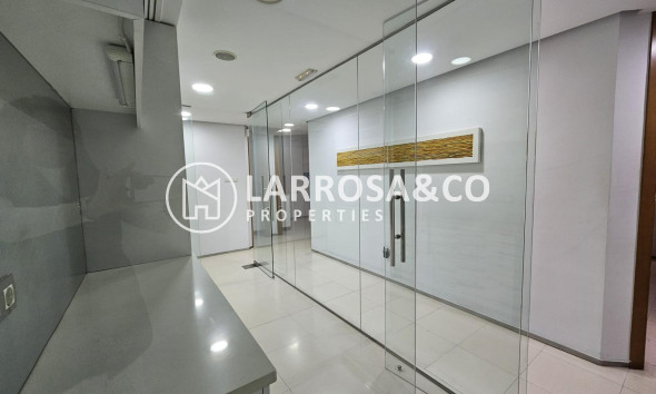 Resale - Apartment - Torrevieja - Centro