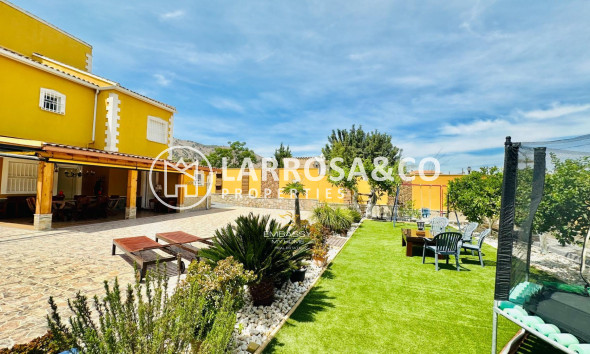 Reventa - Chalet - Orihuela - Urb. Montepinar