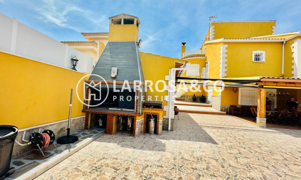 Resale - Detached House/Villa - Orihuela - Urb. Montepinar