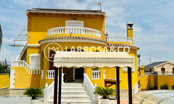 Resale - Detached House/Villa - Orihuela - Urb. Montepinar