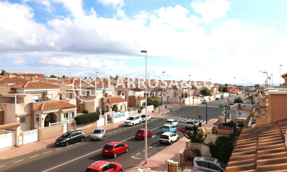 Resale - Semi-detached house - Torrevieja - Aguas Nuevas