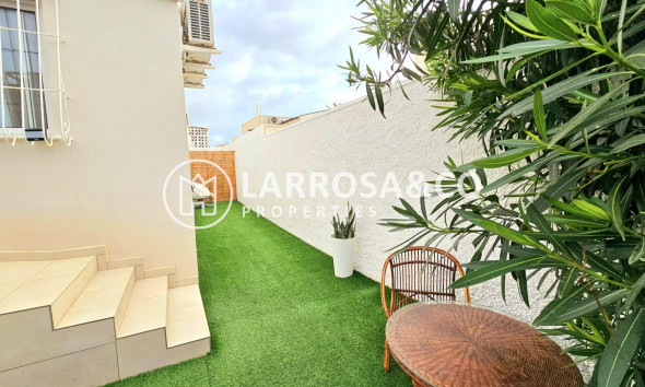 Resale - Semi-detached house - Torrevieja - Parque las naciones