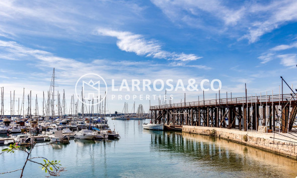 Reventa - Adosado - Torrevieja - Parque las naciones