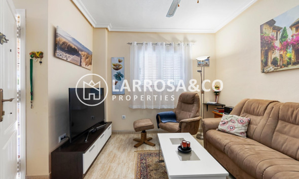 Resale - Semi-detached house - Pilar de la Horadada - Riomar