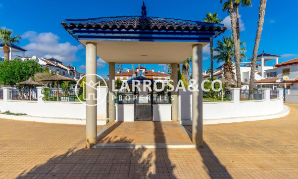 Resale - Semi-detached house - Pilar de la Horadada - Riomar